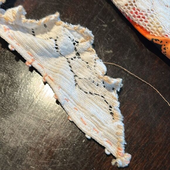 Handcrafted, cotton poly embroidered kerchief neck piece hat head scarf floral - Picture 12 of 12